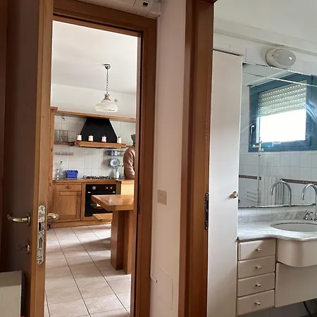 Apartamento Grazioso 2 Min Dal Mare & Parcheggio - Il Lupo Affitta Riccione
